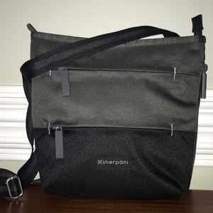 Sherpani Sadie Crossbody Purse
